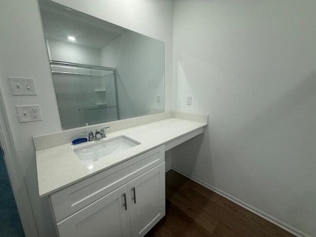 Building Photo - 16213 Maroon Dr