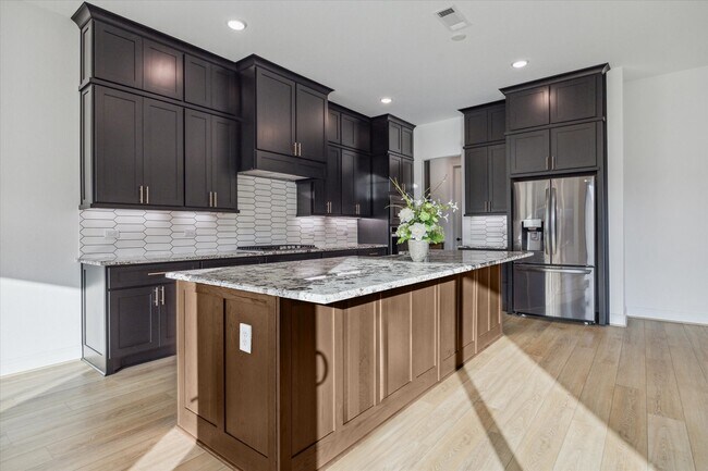 Building Photo - 28207 Cedar Peak Dr