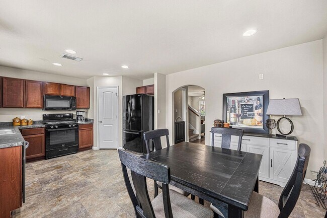 Building Photo - 4520 Graceful Ln