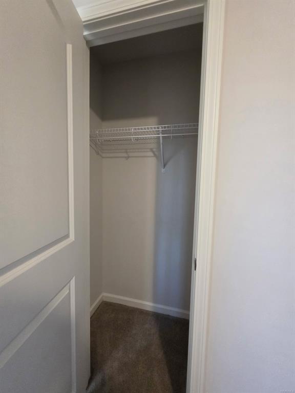 Building Photo - 745 Park Ln