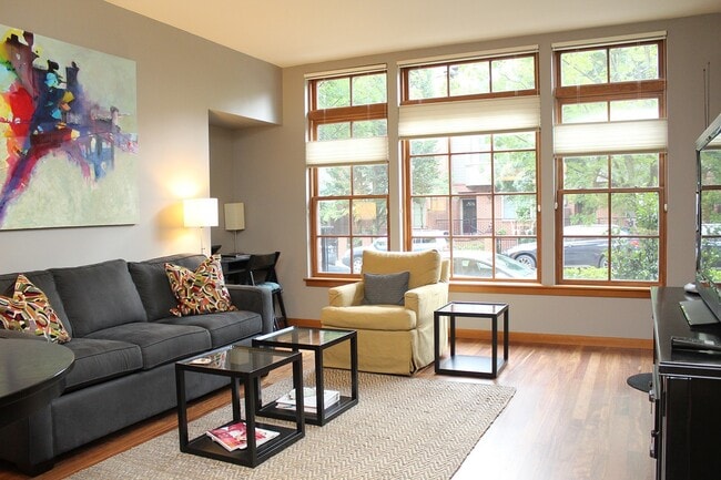 Building Photo - 2335 NW Raleigh St