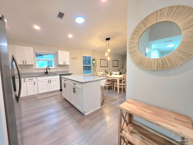 Building Photo - 7701 Pontiac Dr