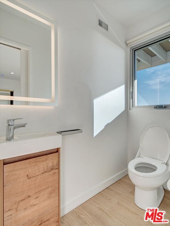 Building Photo - 18109 Coastline Dr