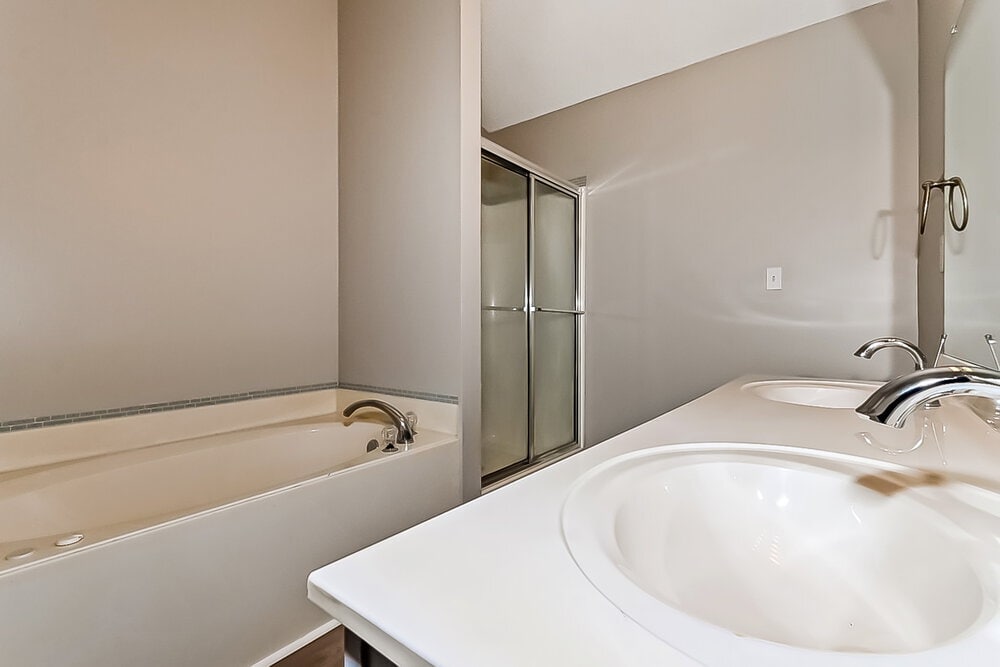 Building Photo - 1670 Timber Creek Dr