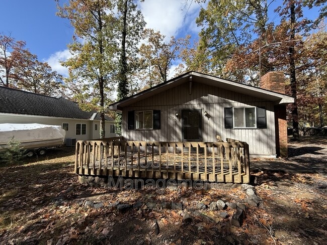 Building Photo - 900 Lakeview Pkwy