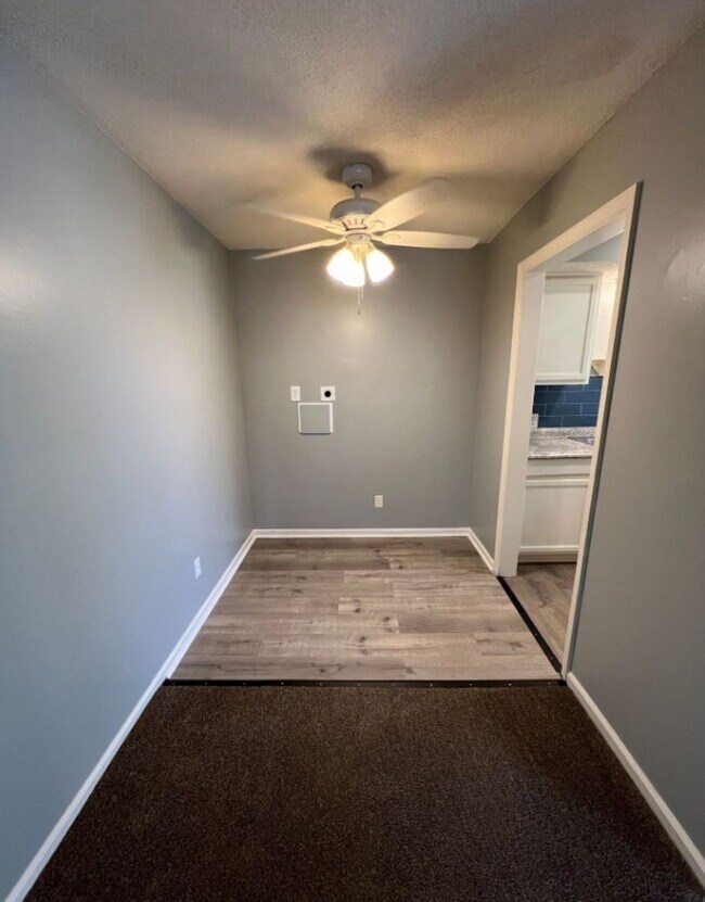 Building Photo - Cozy 2-Bedroom Apartment with Convenient First-Floor Living