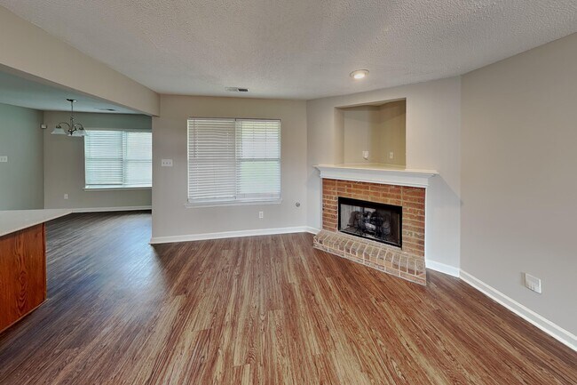Building Photo - 1071 Red Fern Cir W