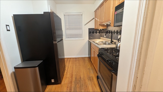 Building Photo - 8112 Appleton Dr