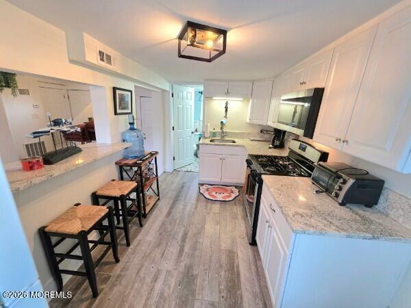 Building Photo - 1014 Fifth Ave