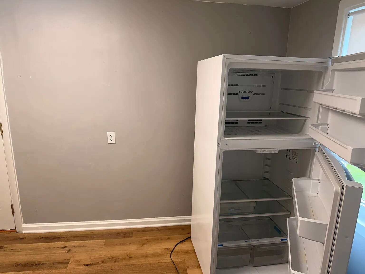 Building Photo - 430 Oak St