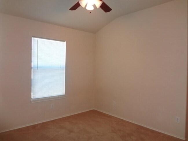 Building Photo - 5405 Soledad Dr