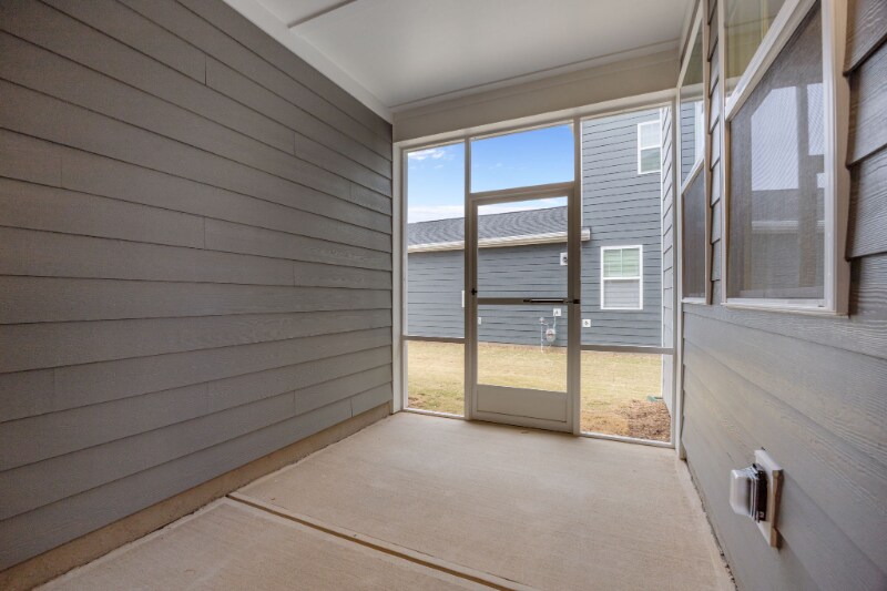 Building Photo - 2932 Ocean Sunrise Dr