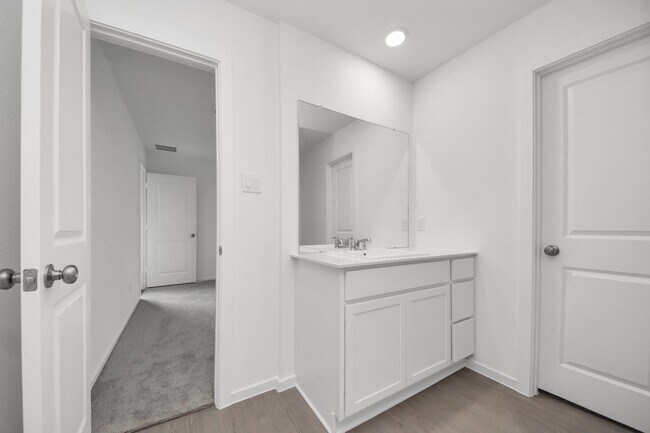 Building Photo - 13507 Sonali Springs Dr