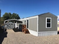 Building Photo - 2-Bedroom Home, minutes Away from the Colo...