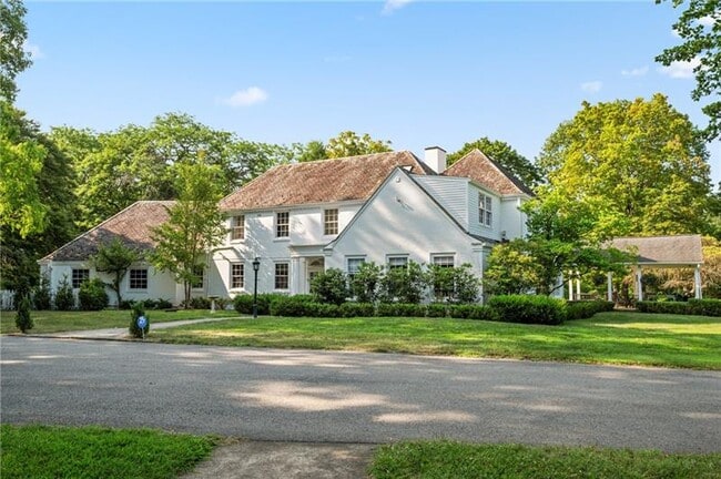 Building Photo - 879 Blackburn Rd