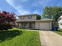 Building Photo - Far Eastside Large 3 Bedroom 1.5 Bath