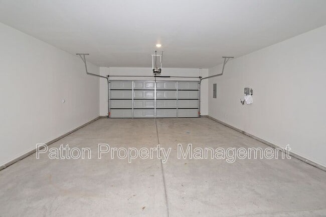 Building Photo - 5000 Ratliff St