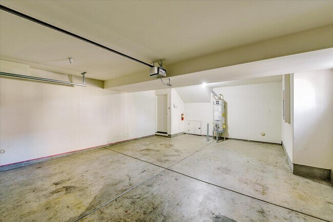 Building Photo - PRIME CORNER HOME NEAR TRAILS LIGHT-FILLED...