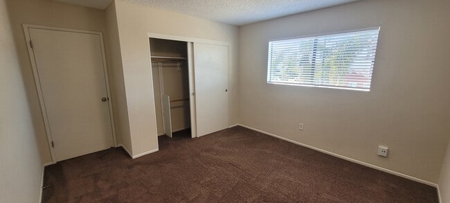 Large Closet - 1571 W 207th St