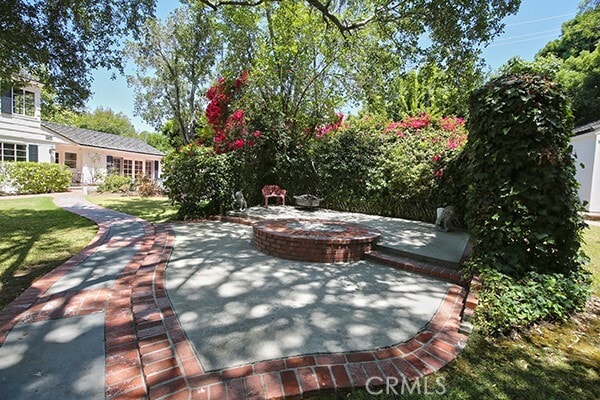 Building Photo - 1125 Fallen Leaf Rd