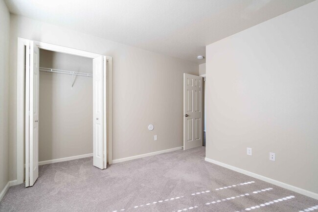 Building Photo - Duplexes at Summerland Park - Waterloo