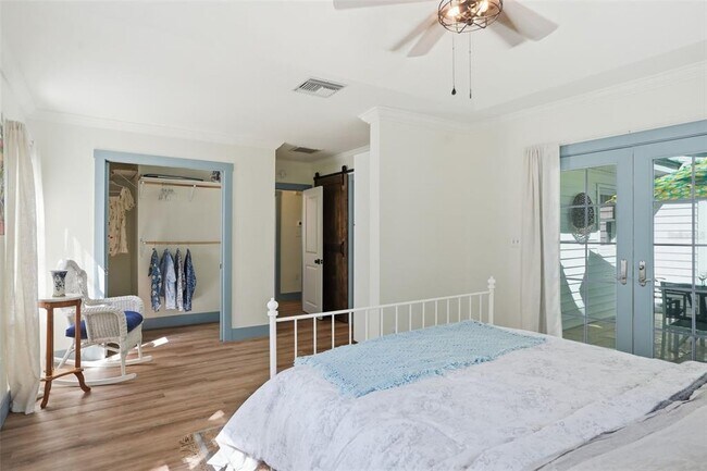 Building Photo - 759 Lantana Ave