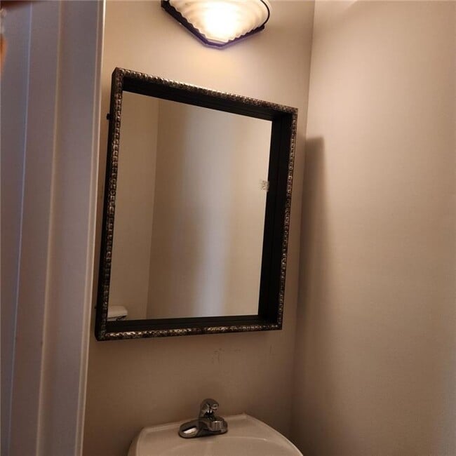 Building Photo - 687 Bonaventure Ave NE