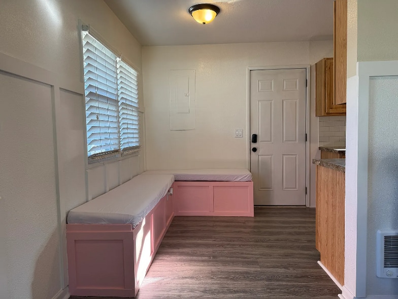 Building Photo - 1915 W 36th St