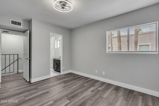 Building Photo - 7290 E Rancho Vista Dr