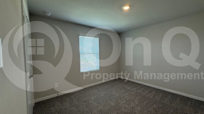 Building Photo - 529 Travine Dr