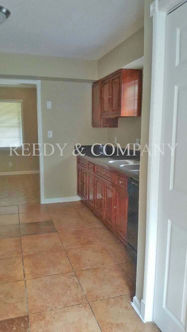 Building Photo - 5227 Marynelle St