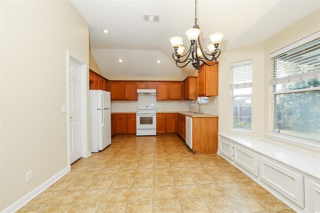 Building Photo - 1561 Kenneys Way