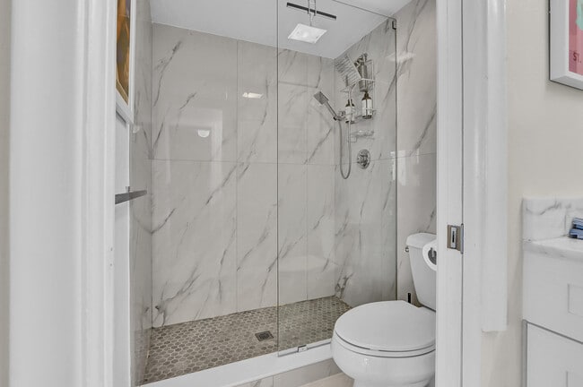 Building Photo - 2000 Presidential Way