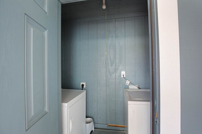 Building Photo - 606 Carolina Beach Ave S