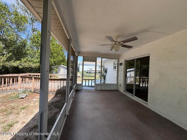 Building Photo - 5317 Woodridge Ln