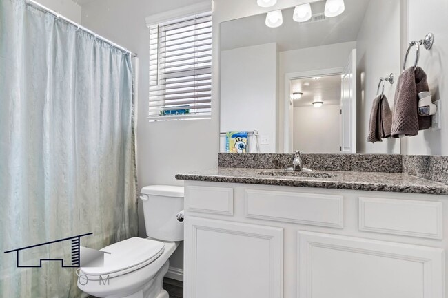 Building Photo - West Haven Utah 3 Bedroom 2.5 Bathroom Home!