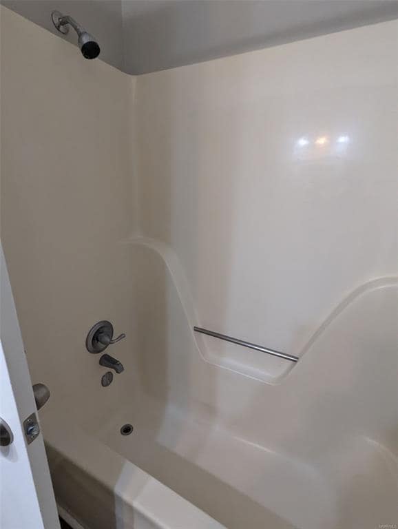 Building Photo - 536 Hollow Wood Rd