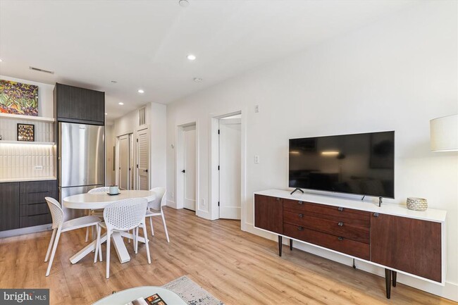 Building Photo - 3117 Georgia Ave NW