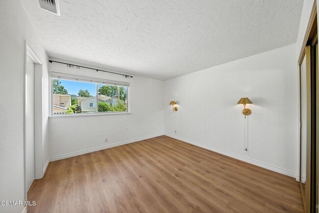 Building Photo - 3825 Charthouse Cir
