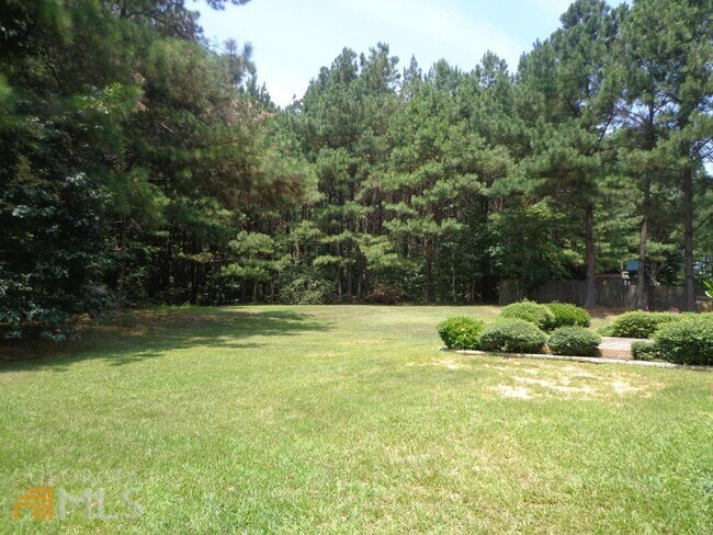 Building Photo - 45 Chemin Pl