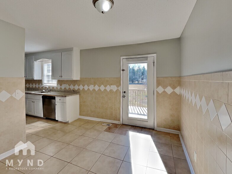 Building Photo - 32 Winesap Ln