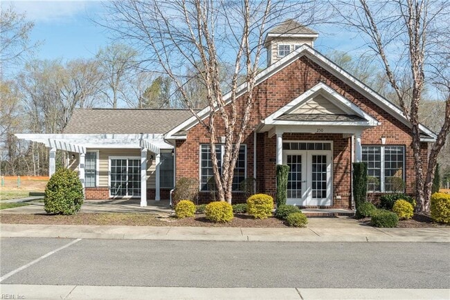 Building Photo - 701 Lakeview Cove