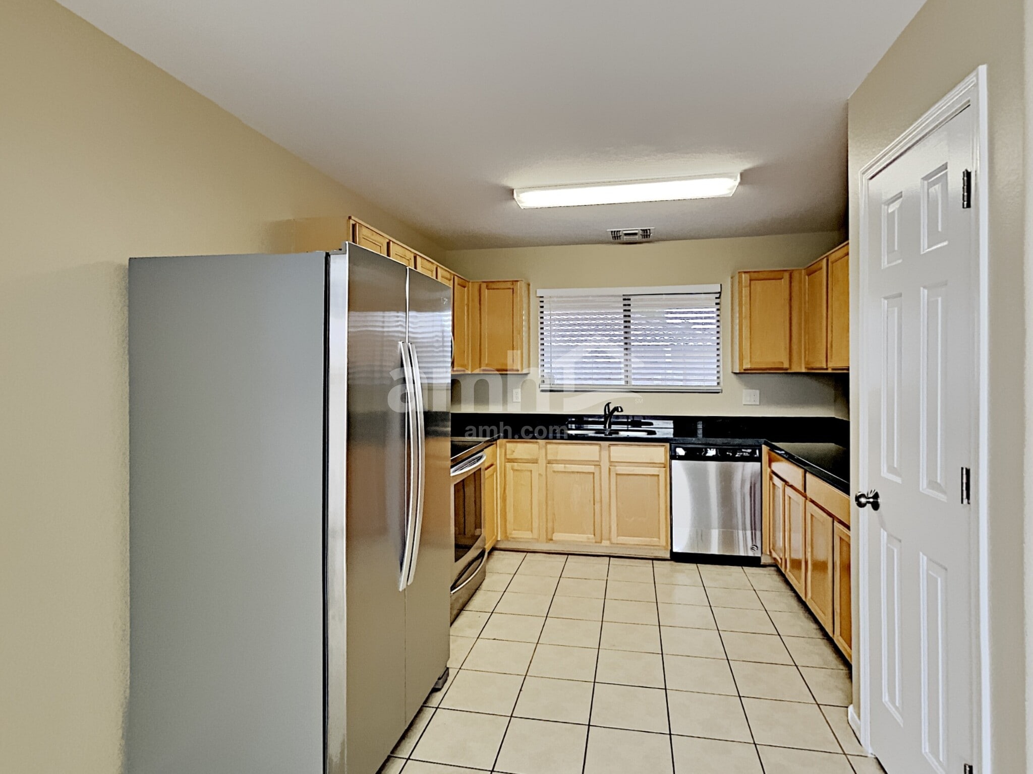 Building Photo - 6133 S Wilson Dr