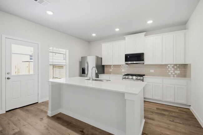 Building Photo - 8018 Heroes Hall Dr