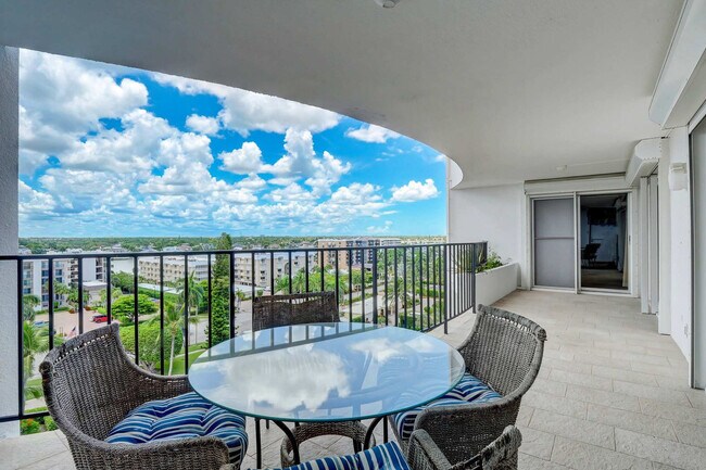 Building Photo - 3951 Gulf Shore Blvd N