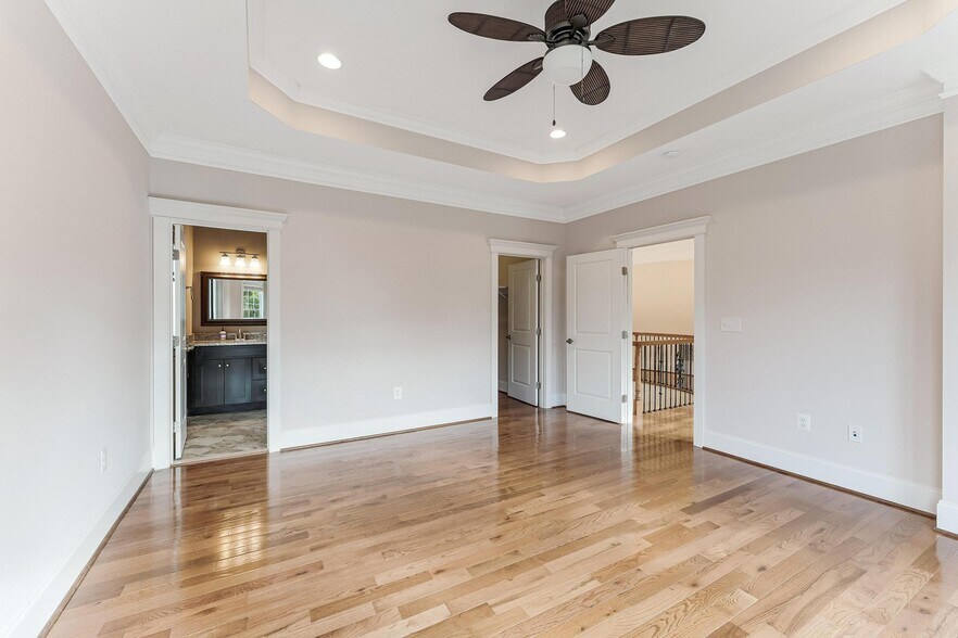 Building Photo - 829 Golden Arrow St