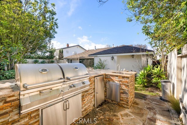 Building Photo - 2646 Basswood St