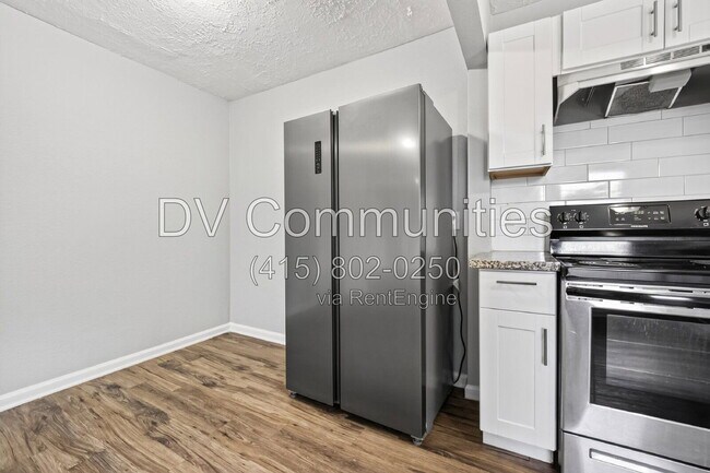 Building Photo - 15331 Campden Hill Rd