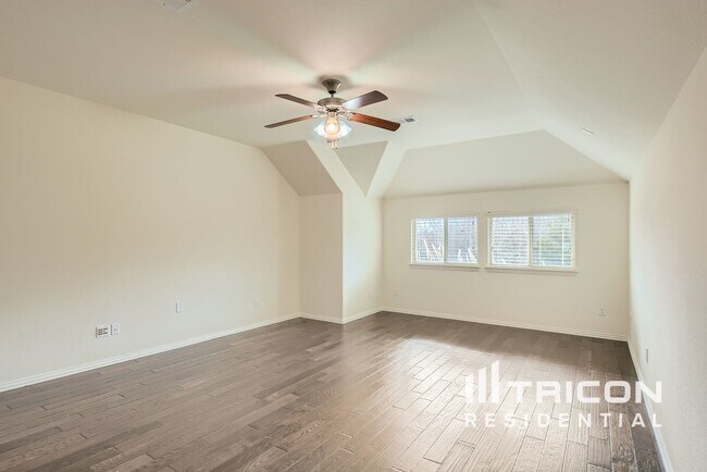 Building Photo - 5024 Kestrel Dr