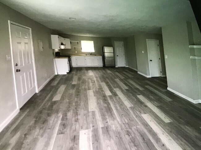 Building Photo - 738 NW 36th St